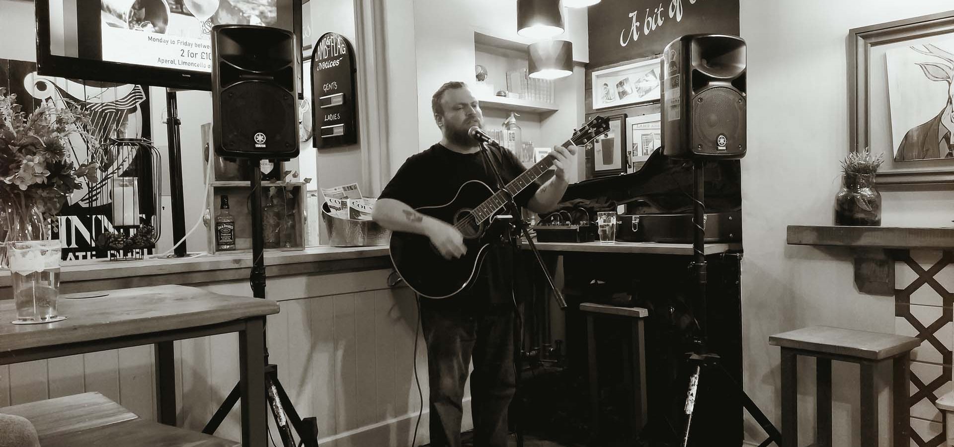 The Lamb & Flag, Worcester Bar Restaurant Live Music